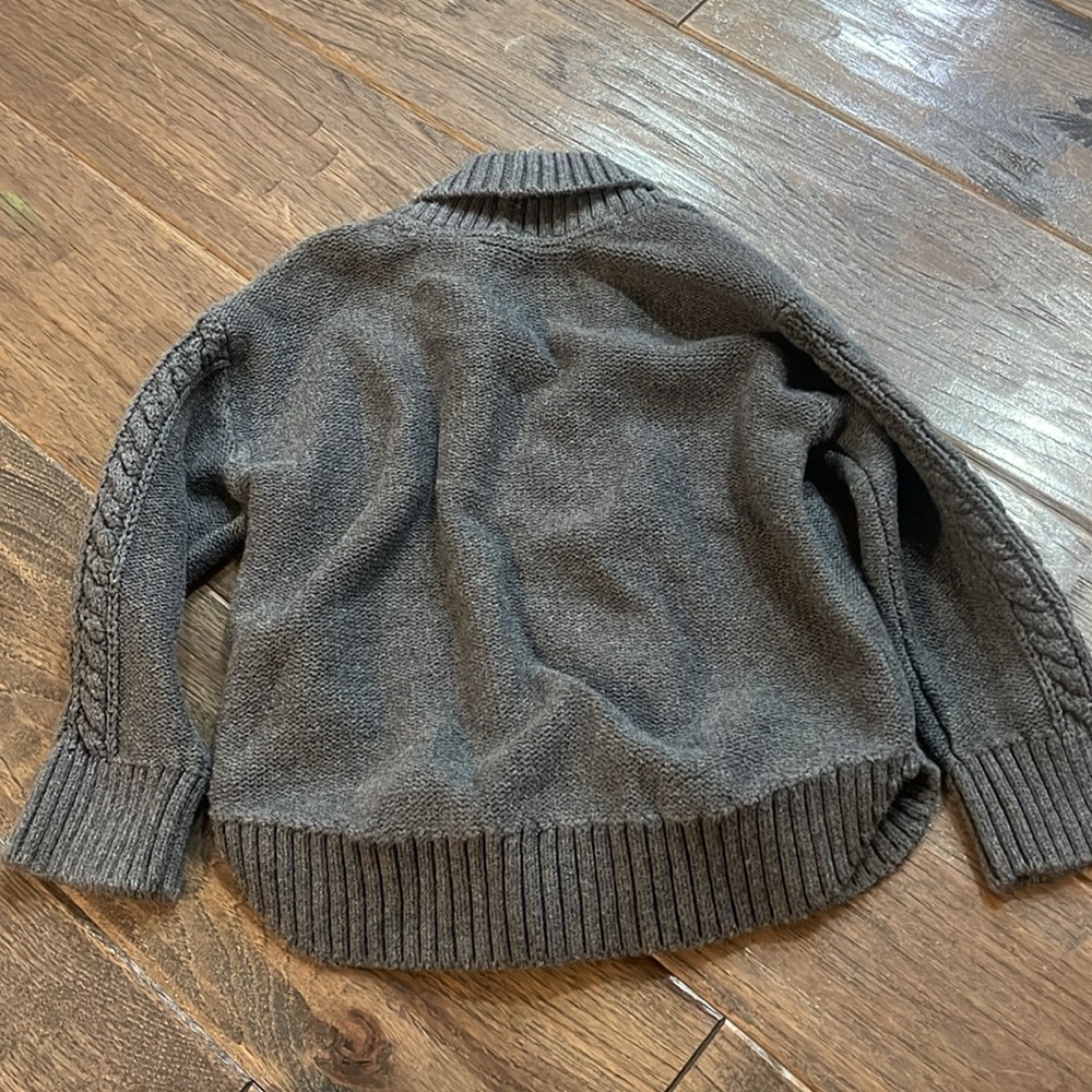 Baby Gap sweater - Picture 5 of 6